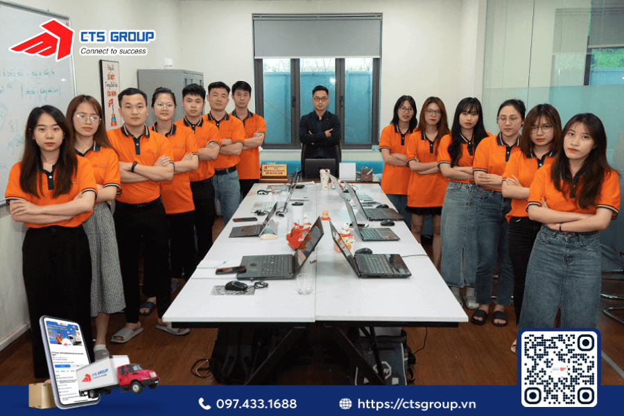 doi-ngu-nhan-vien-tu-van-ho-tro-cts-logistics